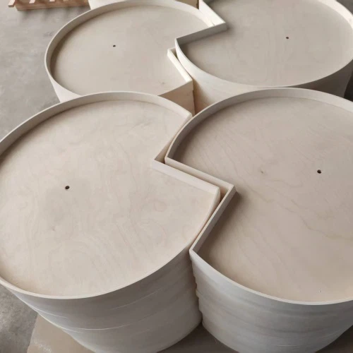 Susan paresseuse ronde en bois